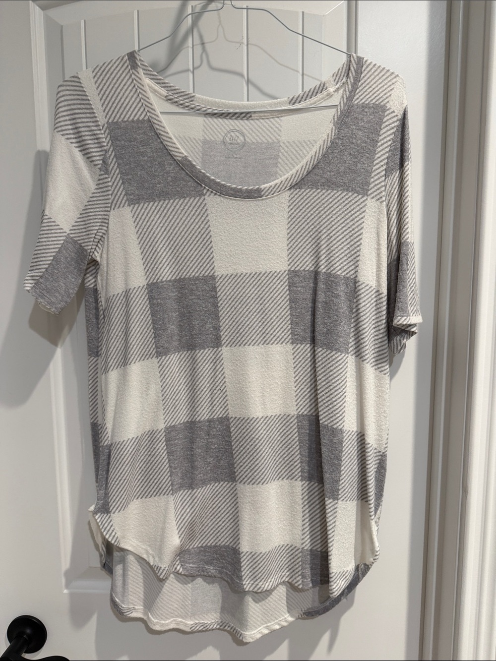 Relaxed Scoop Neck Gray & White Checkered Short Sleeve Top